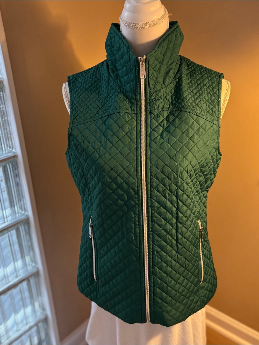 NWOT Black Rivet women’s Dark Green quilted Zippered M